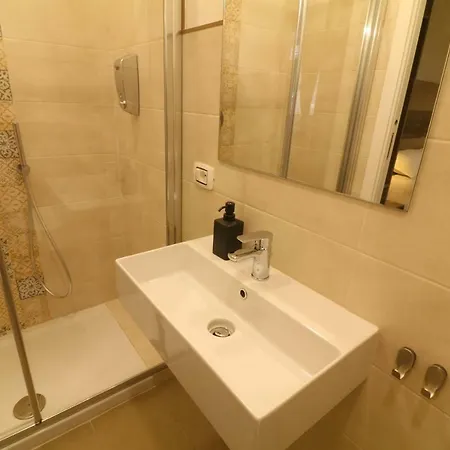 Borgonove B&B 로마